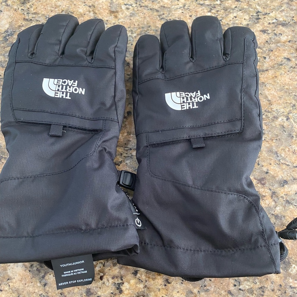 Youth Snow Ski Gloves, never worn